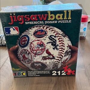 NEW In shrink wrap.  MLB! Jigsawball Spherical Puzzle - White